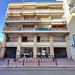 Cosy Studio Cannes Center Beaches Shopping And Congresses Live In Merle